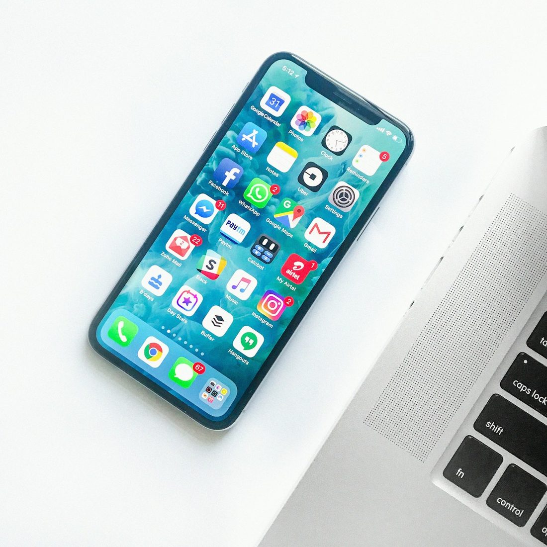 威廉体育 APP 赛程与赛事列表界面示意